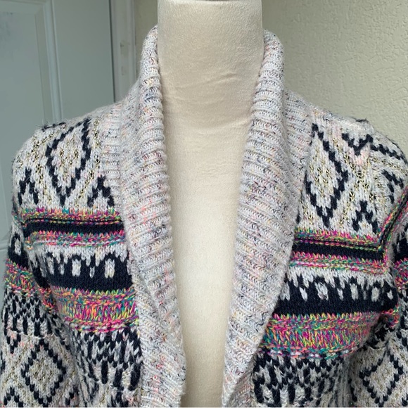 CAT & JACK. Multicolor Sweater w/Southwestern pattern w/belt. No buttons. - Picture 2 of 12